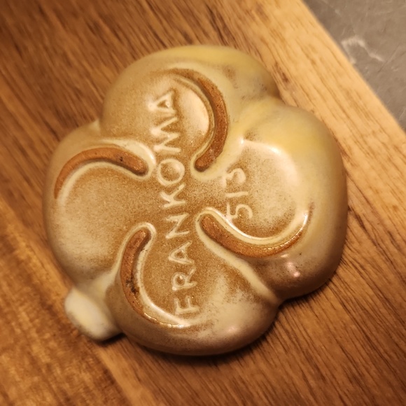 Frankoma 3 x 3in Shamrock Four Leaf Clover Pottery Dish/Bowl Desert Gold~513 - Picture 2 of 3